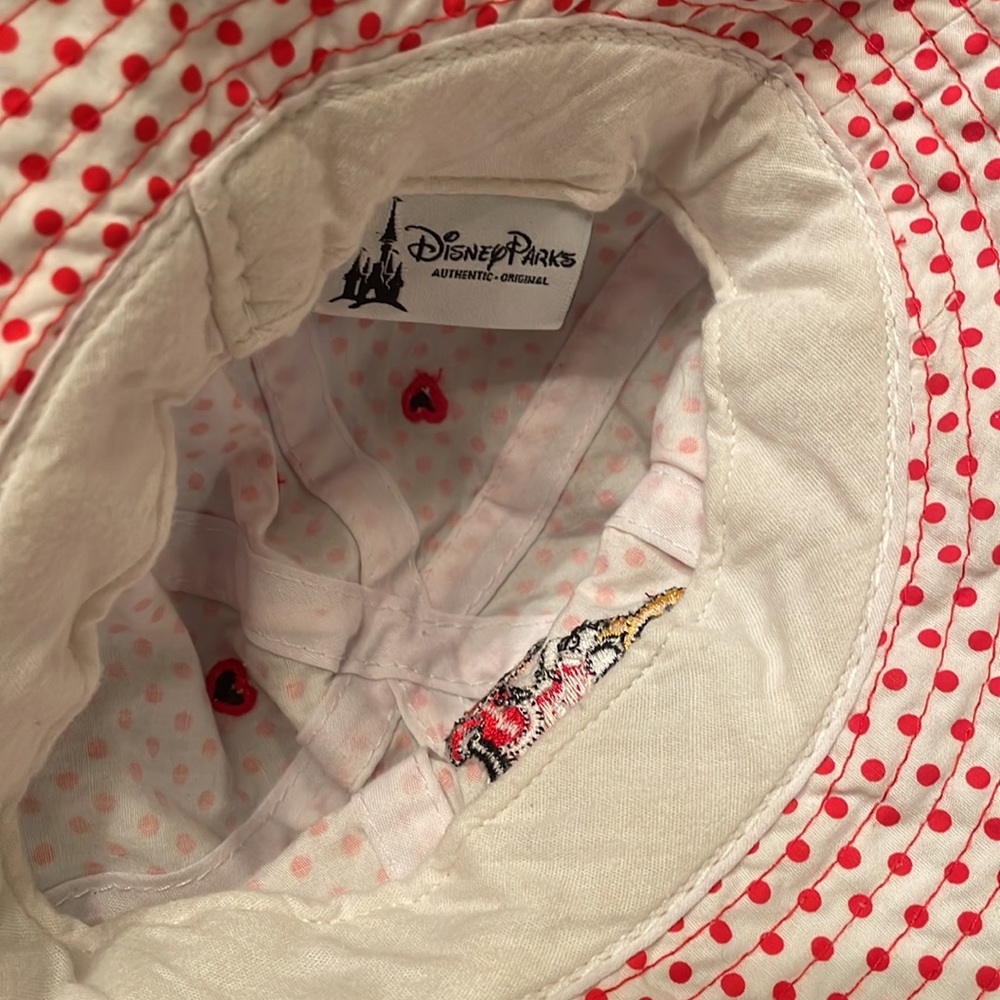 Disney child’s hat. - Picture 7 of 10